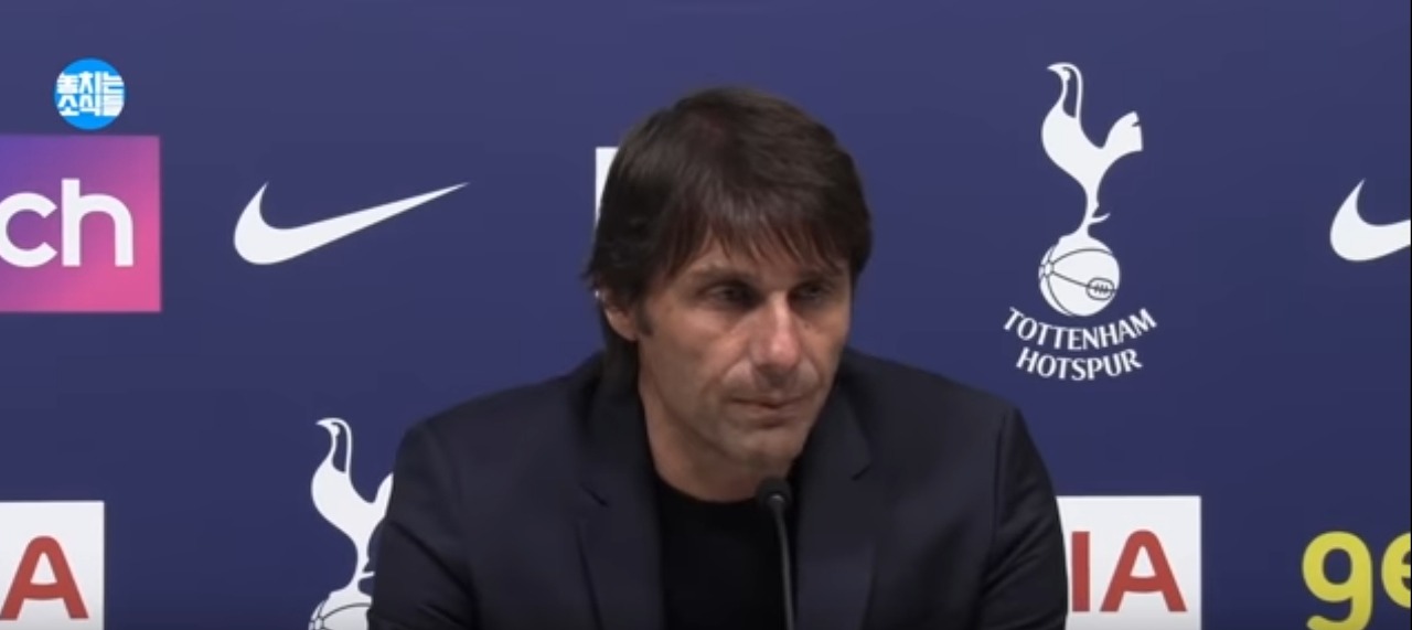 콘테감독 인터뷰 사진