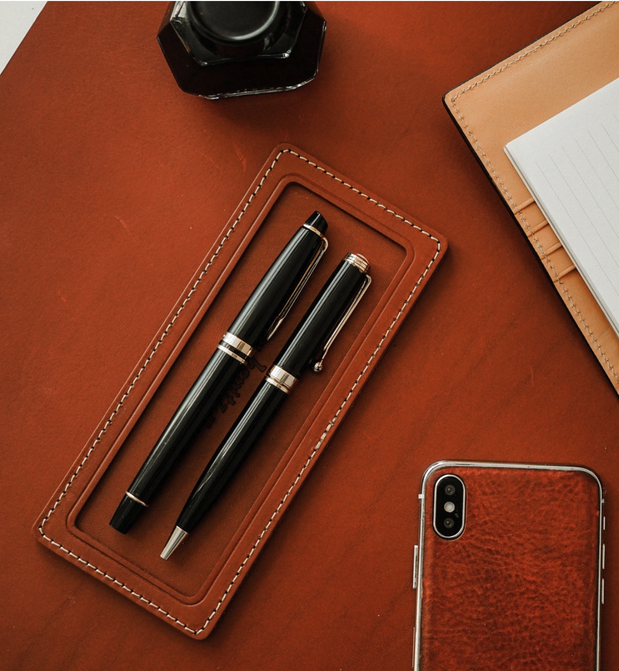 헤비츠 5619 안경 트레이에 만년필/펜 2자루