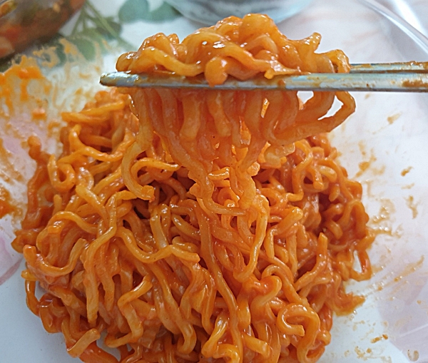 4가지 네가지 치즈 불닭 볶음면 내돈내산 솔직 후기 gs25 편의점 행사 맵기 모짜렐라 체다 까망베르 고다 크림 까르보 소스 맛있는 라면 추천 덕후