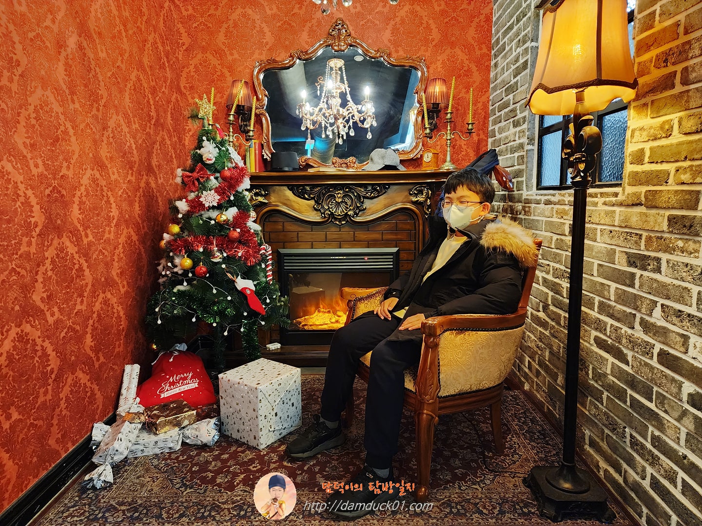 홈즈&루팡 범계점 포토존