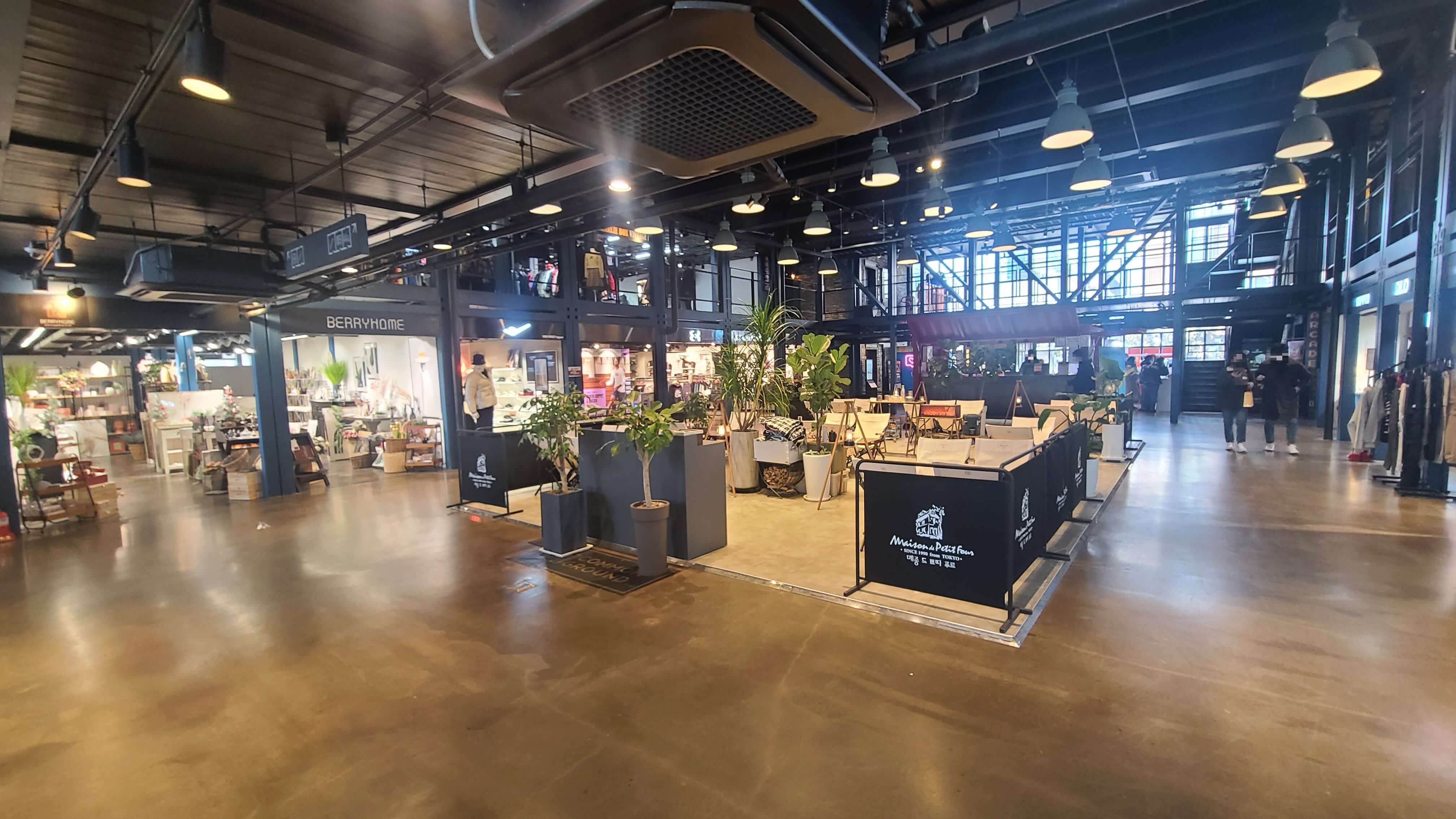 건대-커먼그라운드-내부-2