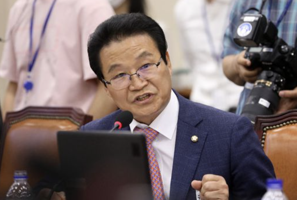 김용판 정치 활동