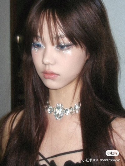 블루 코어 메이크업 예시