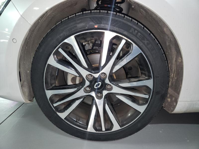SM6 넥센타이어렌탈 엔페라 슈프림 245/40R19