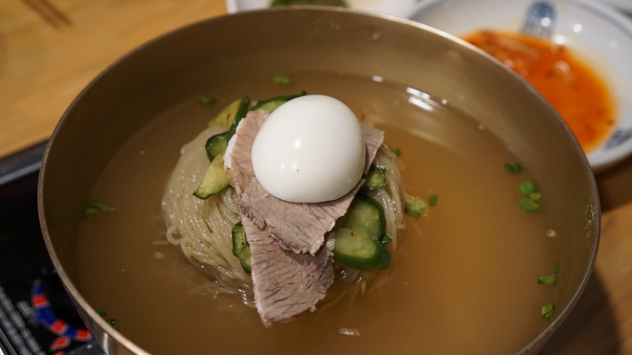 평가옥삼성점-평양냉면-소니A6000-삼양렌즈-소니미러리스-삼양풀프레임렌즈-음식사진