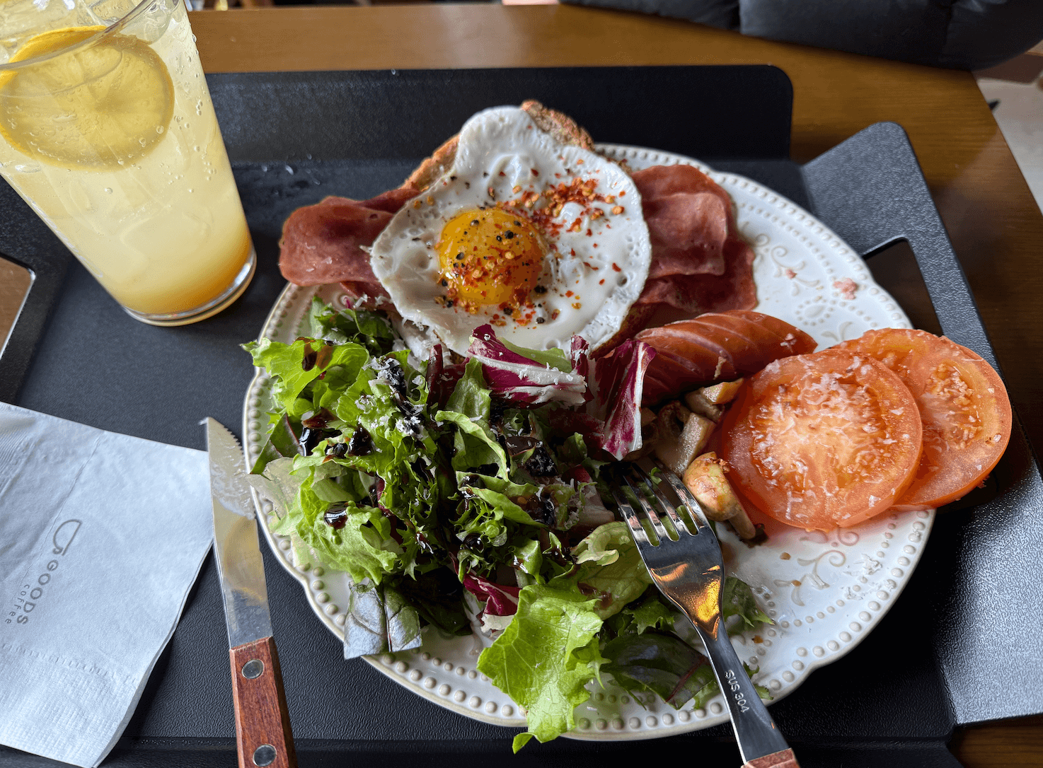 굿즈 브런치 카페