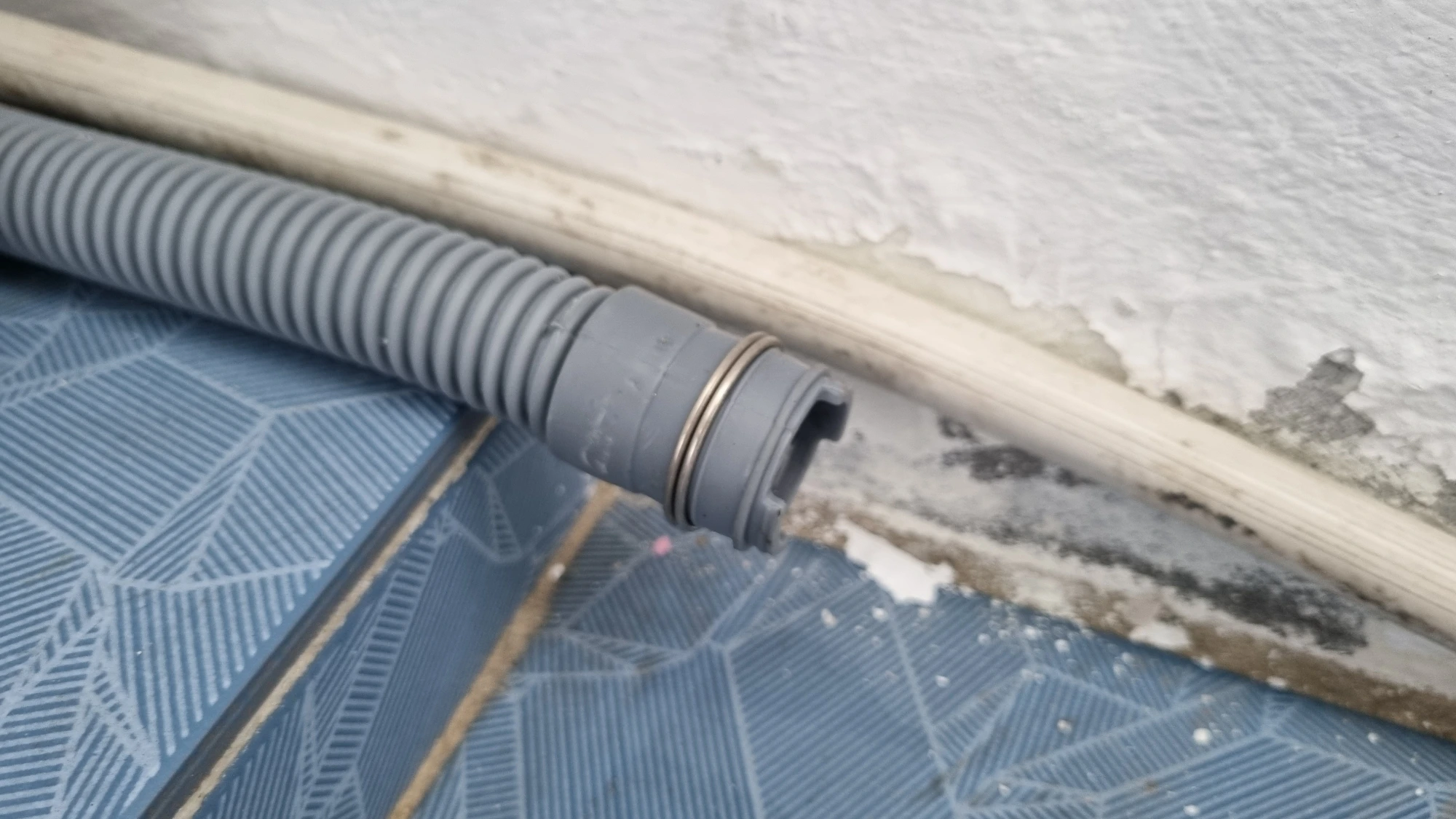 드럼세탁기 배수관