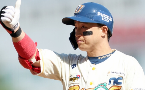 손아섭 프로필 나이 고향 학력 연봉 안타 타율 기록 인스타그램