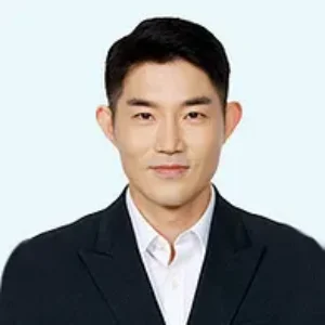 수지맞은 우리에서 안수빈 역을 맡은 김영훈
