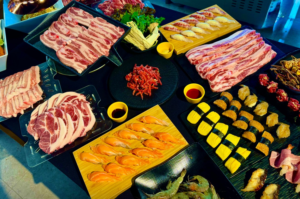 2TV 생생정보 이천 <국내산 돼지 7종+초밥 무한 리필