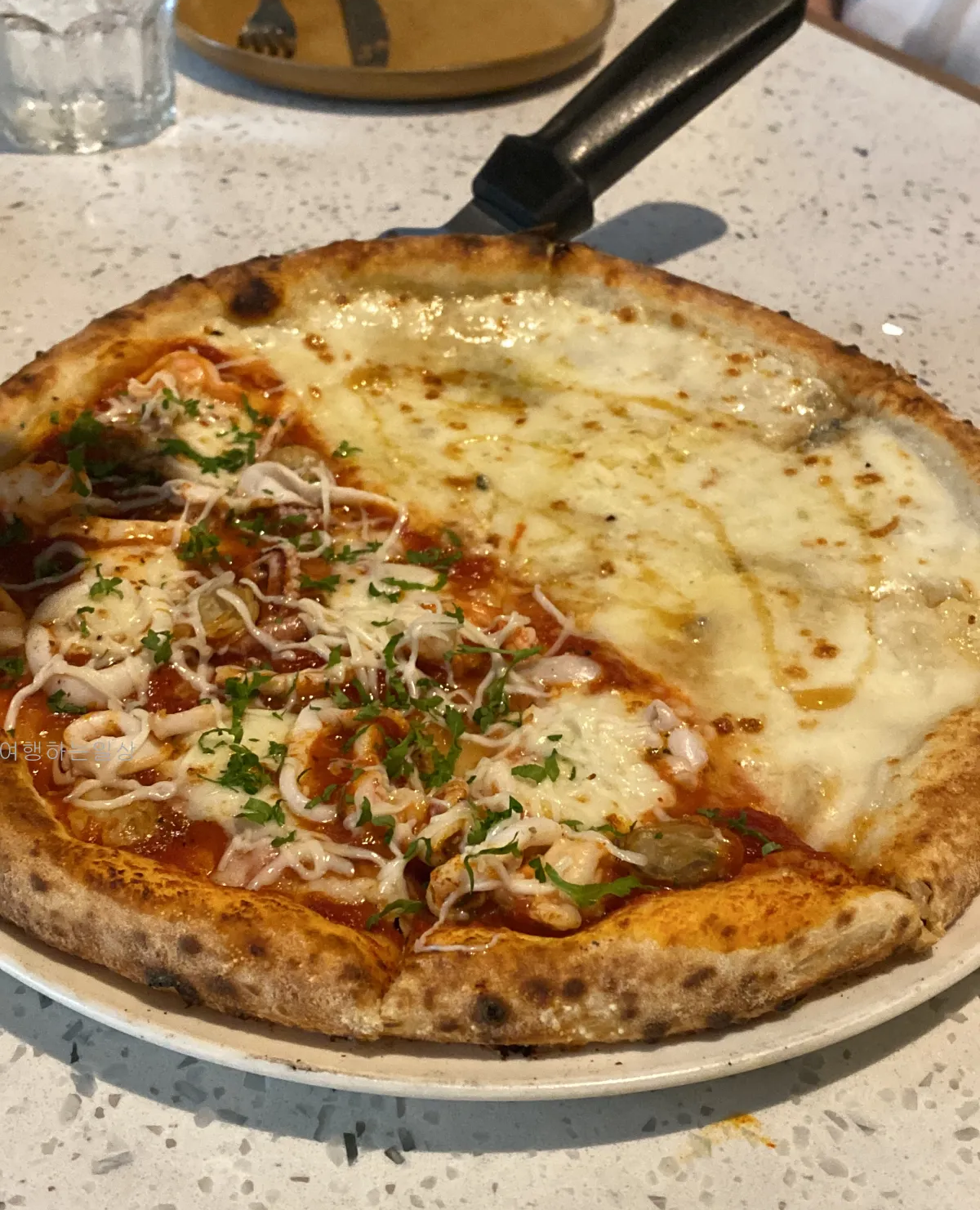 나트랑-시내-화덕피자-맛집-피자4피스-메뉴추천-후기