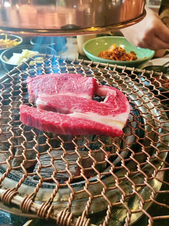 토요일은 밥이좋아 토밥좋아 평창 대관령 30년 경력 정육인 손질 마성 한우 숯불 구이 맛집