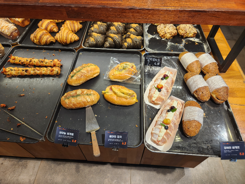 팔당카페 브레드쏭