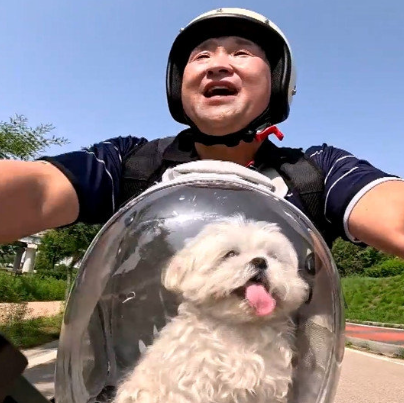  구성환 강아지 반려견 꽃분이 한강공원 산책가방 (출처-나혼자산다)