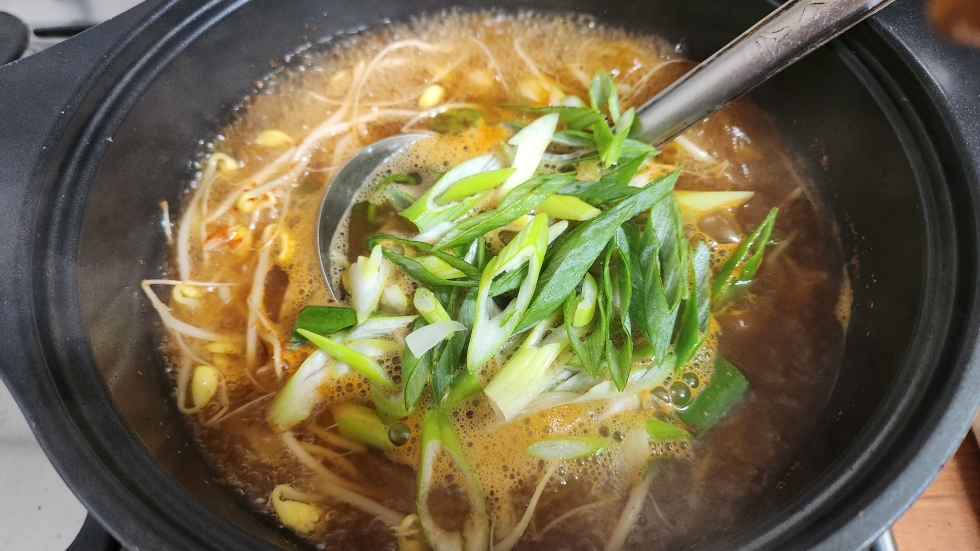 감기인가 몸이 으슬으슬할 때 생각나는 얼큰 콩나물국 후다닥 레시피 - undefined - undefined - 조리 시작 : 감기인가 몸이 으슬으슬할 때 생각나는 얼큰 콩나물국 후다닥 레시피 - undefined - undefined - 조리 시작 :