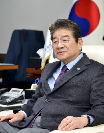 강석호 자유총연맹 총재 총선 불출마 이유