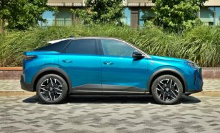 푸조3008&amp;#44; 푸조 3008 하이브리드&amp;#44; 2025푸조&amp;#44; 하이브리드SUV&amp;#44; 푸조연비&amp;#44; 푸조가격&amp;#44; 프랑스SUV&amp;#44; 친환경차&amp;#44; 수입SUV&amp;#44; 푸조실내