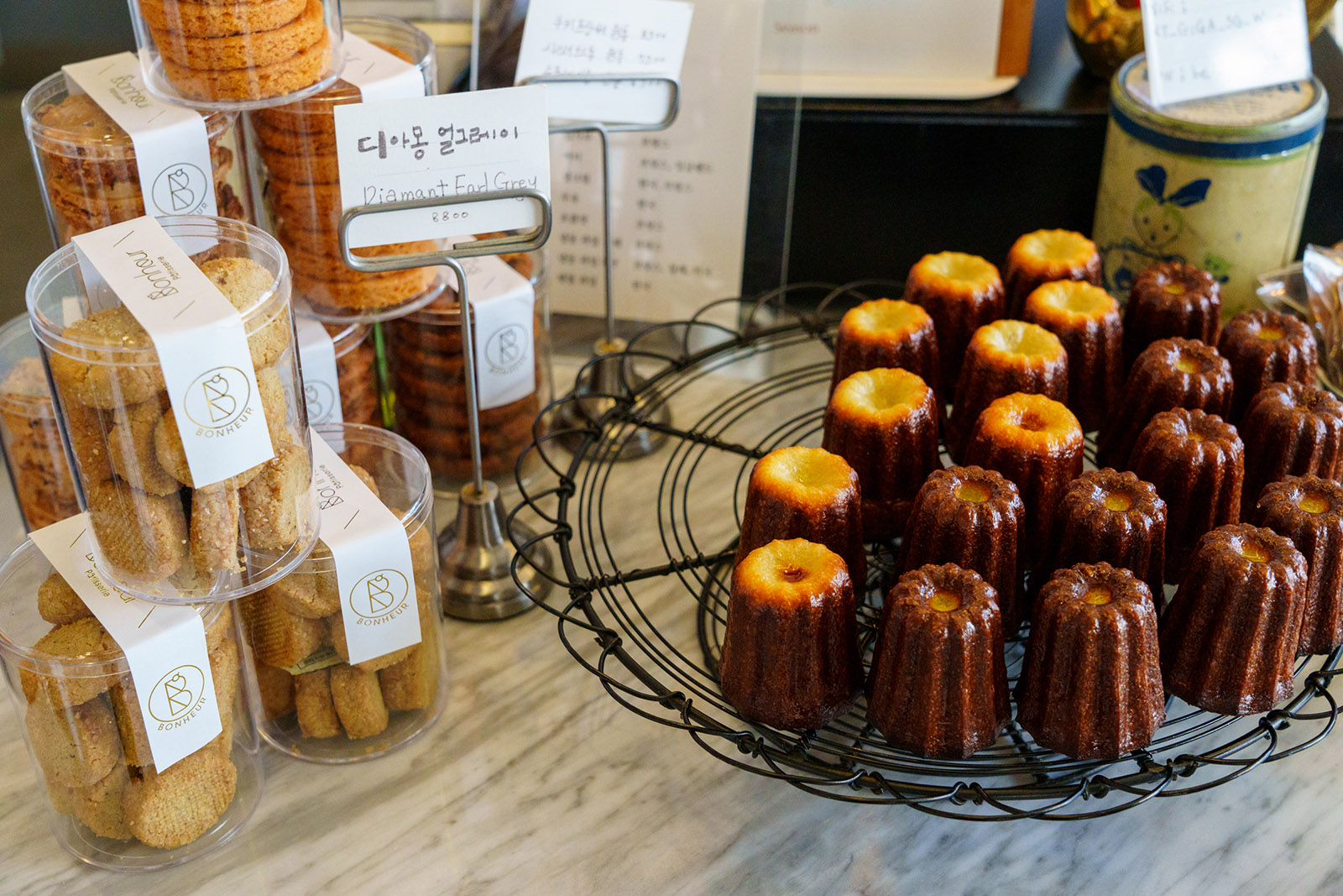 보느 파티쓰리(Bonheur Pâtisserie)