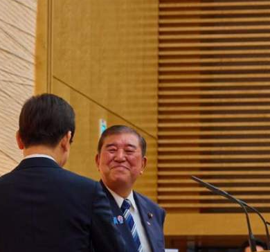 일본 총리 이시바 시게루 사임: 사임 이유&middot;차기 후보&middot;외교 전망