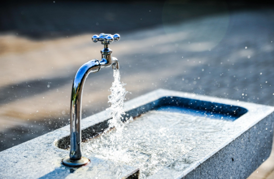 물 마시는 습관이 건강을 좌우한다 – 수분 관리의 진실