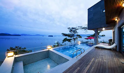 비렁풀빌라펜션