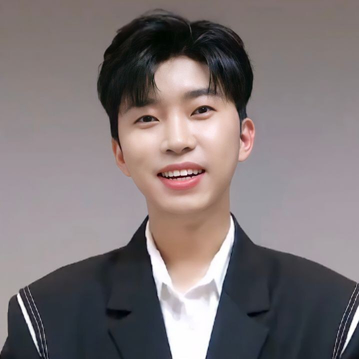 임영웅 사진 _프로필 배경화면 모음