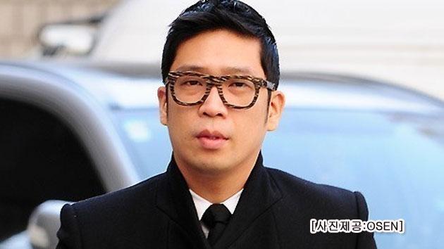 MC몽 히틀러 초상화