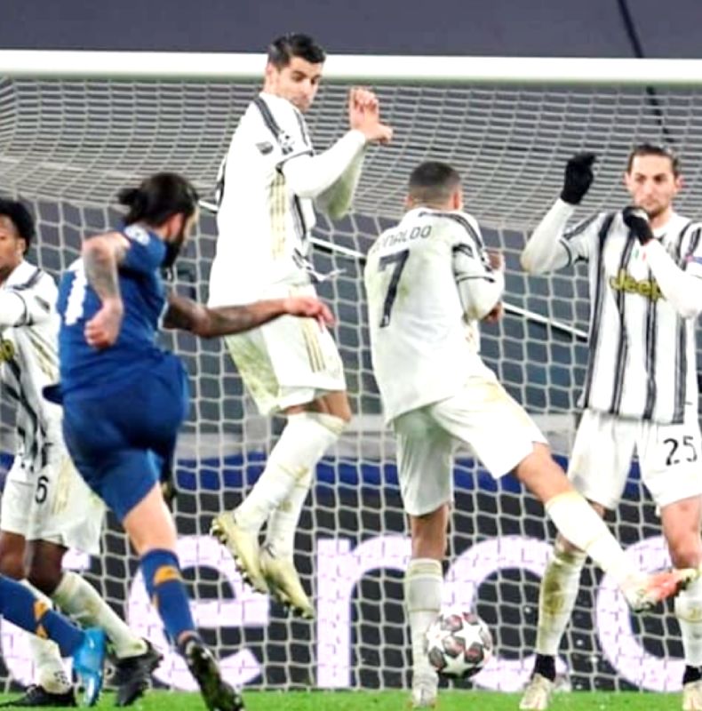 포르투 올리비에라 프리킥