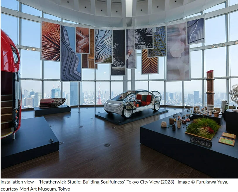 여섯 가지 다른 관점이 구현된 헤더윅 스튜디오 도쿄 전시회 Heatherwick studio's tokyo exhibition uncovers the soulfulness of architecture