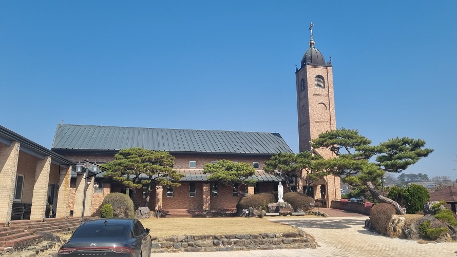 부여 홍산성당