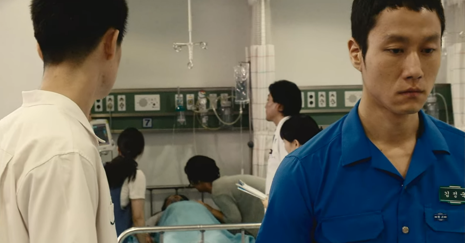 급하게 병원에 도착한 짱구