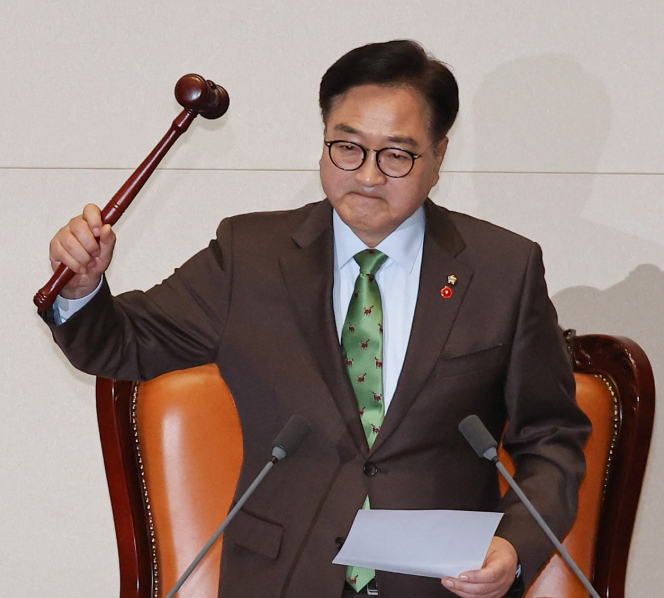 대통령 탄핵안 가결 선포