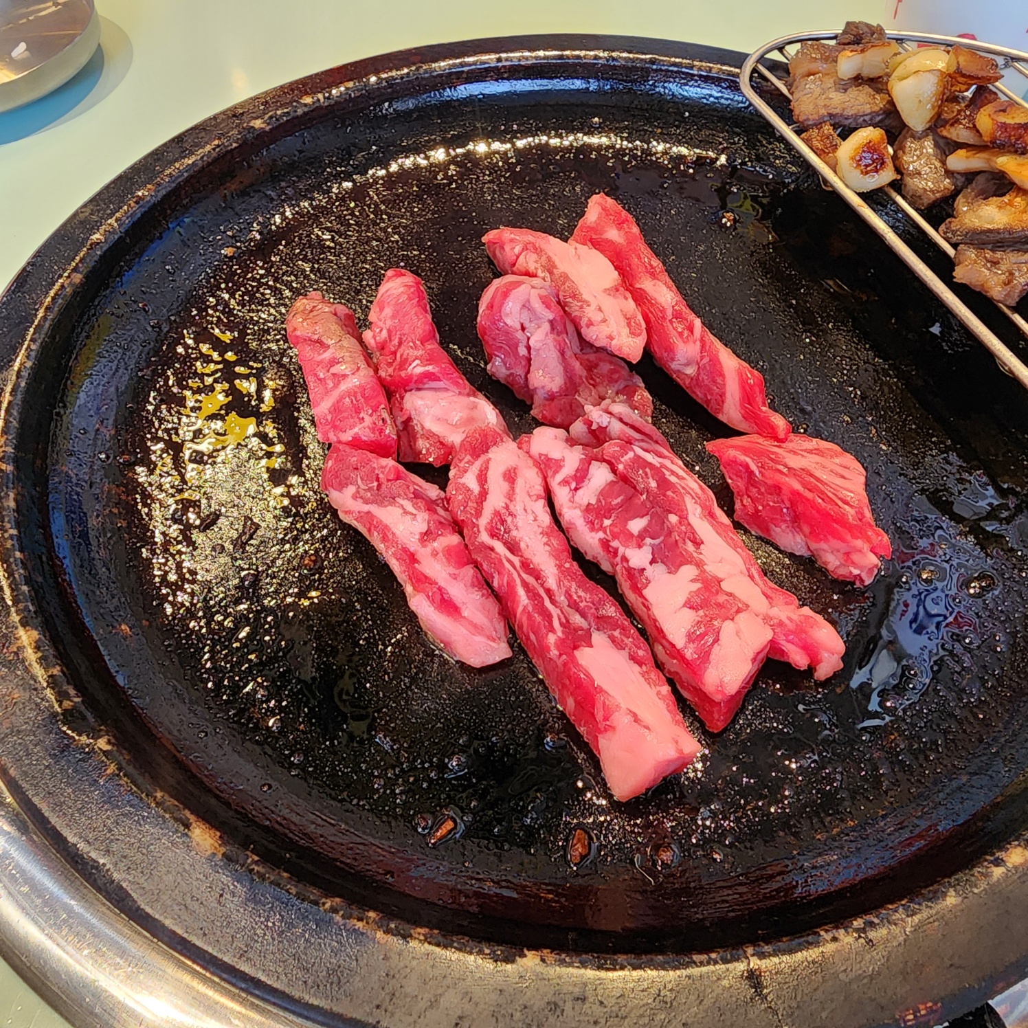 꾸석지돌판한우10