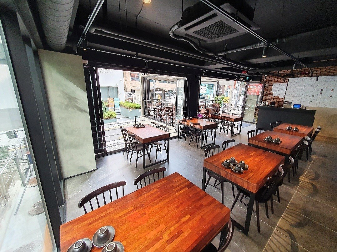 토밥즈 토요일은 밥이 좋아 회 딱새우 강남