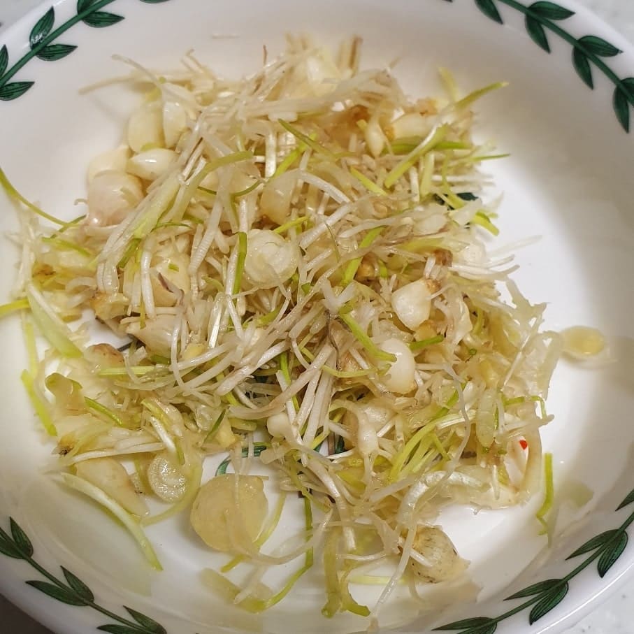 세척후 손질을 끝낸 은달래