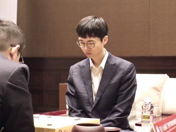 변상일, 변상일9단, 변상일나이, 변상일프로필, 변상일고향, 변상일상금, 변상일우승, 변상일춘란배, 변상일LG배, 변상일란커배, 변상일딩하오, 변상일신진서, 변상일최정, 변상일눈물, 바둑기사순위, 한국바둑리그, 변상일반지, 변상일1000승, 초계변씨, 한국기원