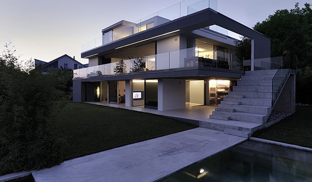 연못을-끼고있는-이층-고급전원주택