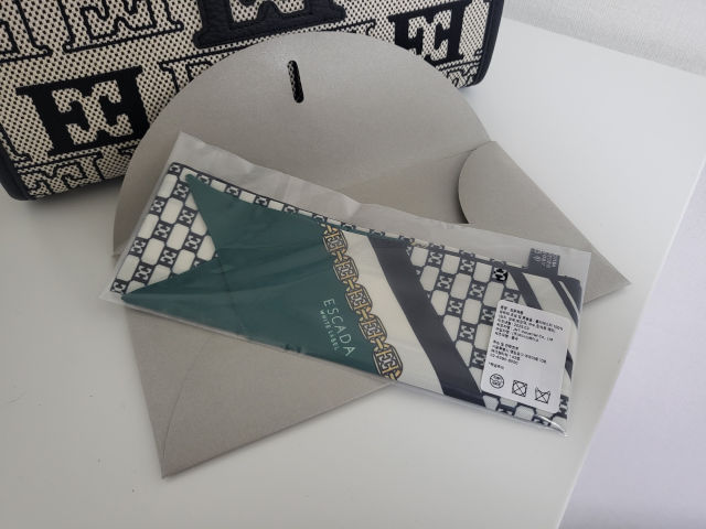 에스까다 자카드 토트백 블랙 후기