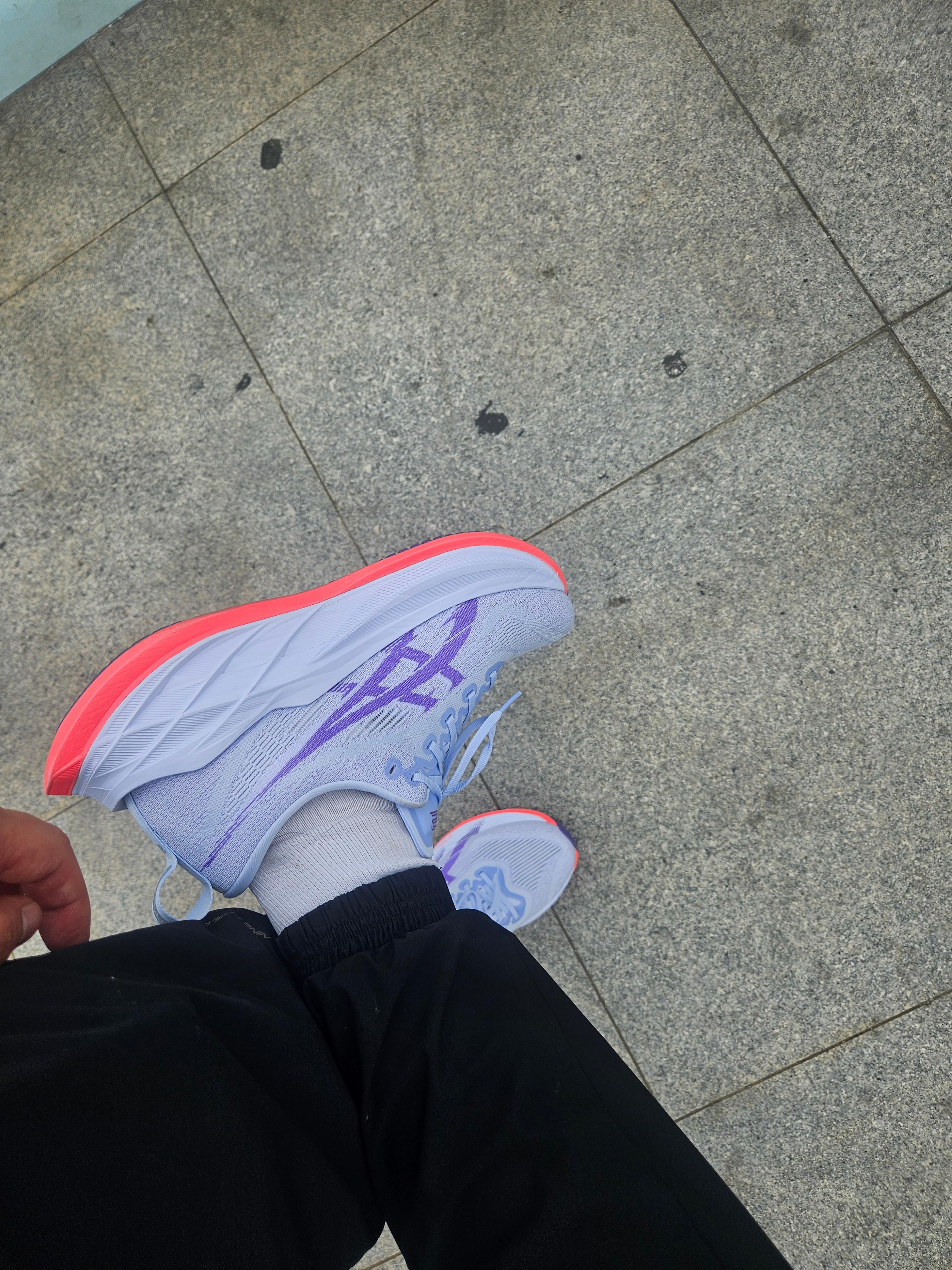 슈퍼블라스트2 퍼플 착용샷2