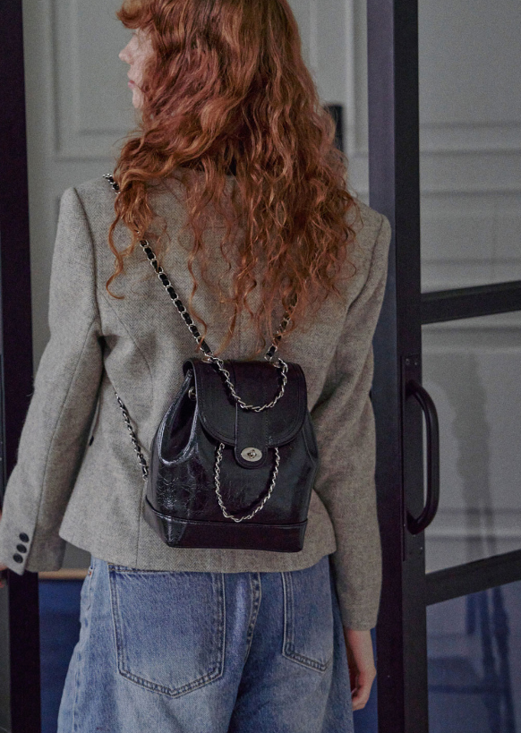 카디널레드하우아백