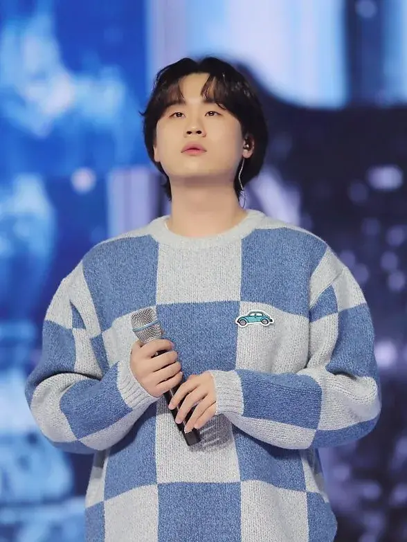 김동현 가수 프로필 나이 키 인스타 화보 노래 결혼 과거 국민가수 근황
