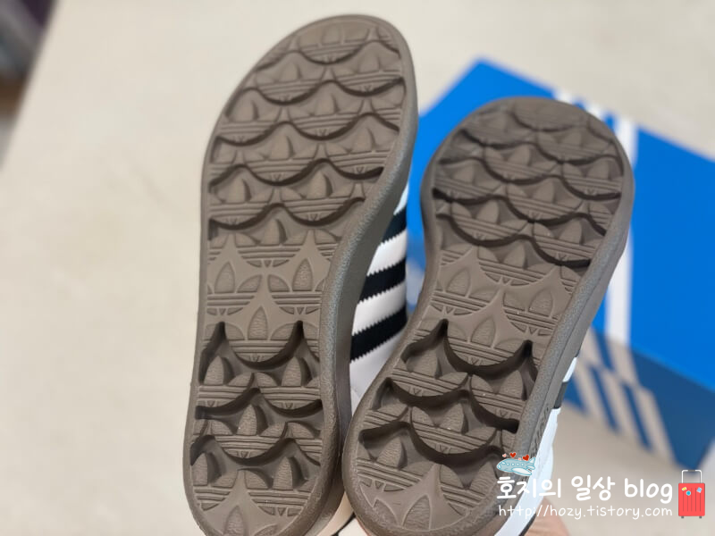 아디다스 아디폼 삼바360키즈 화이트 밑창