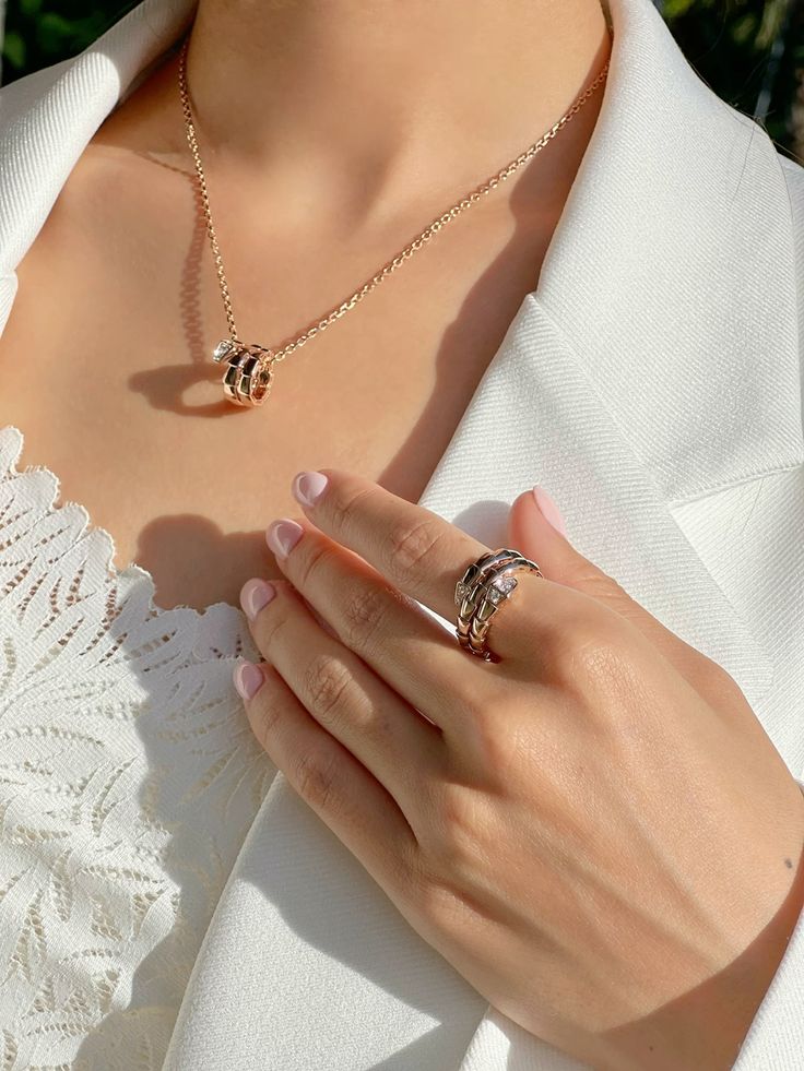 병오년 화기운을 다스리는 불가리 세르펜티 주얼리의 HQ 건강지능적 가치