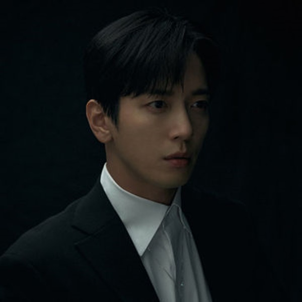 대박부동산 등장인물 이미지 입니다.