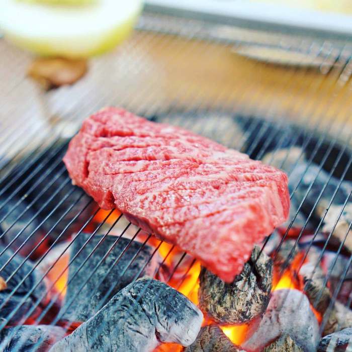 생생정보 충남 당진 한우 특수 부위 무한리필 훈제 목살 맛집