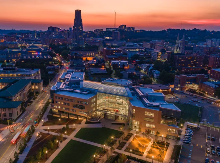 카네기멜론대학교(Carnegie Mellon University): 미국 펜실베이니아주 피츠버그에 본교가 있는 세계적인 연구중심 명문대학교. 컴퓨터공학, 전기전자공학, 인공지능(AI), 로보틱스, 소프트웨어공학 분야에서 글로벌적 최상위권임.