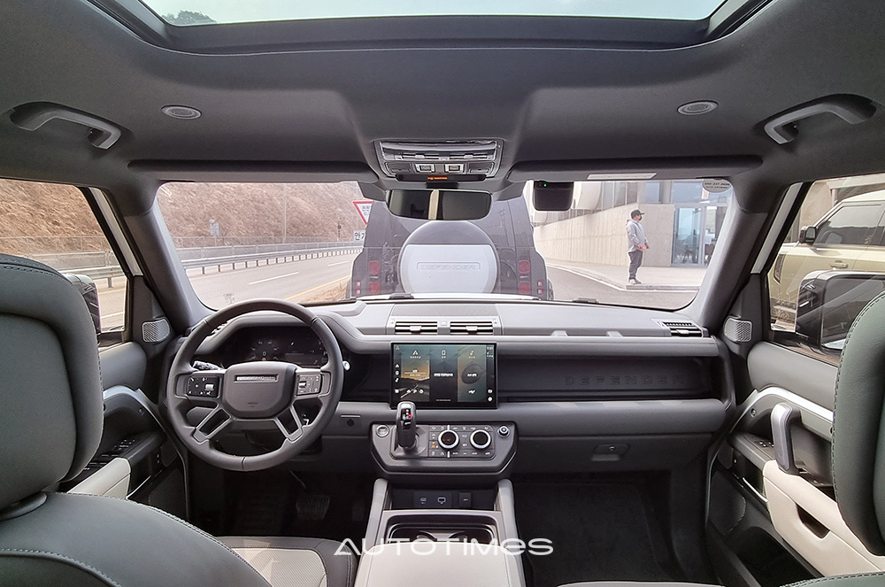 랜드로버 디펜더 130