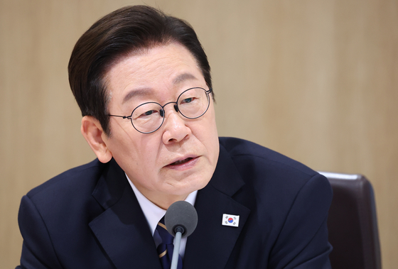 이재명 대통령 &ldquo;나포된 한국인 신속 석방하라&rdquo; 외교 총력 지시 배경 분석 관련 사진