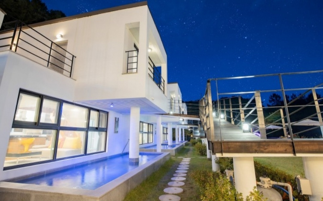 하이팰리스 풀빌라