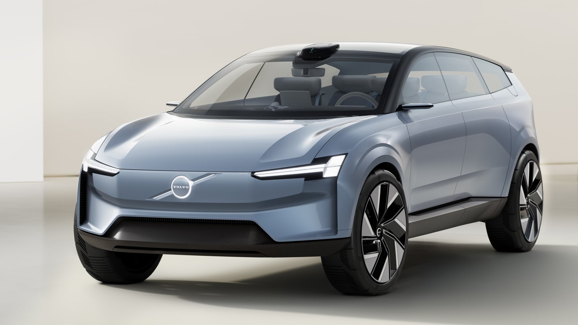 신형 XC90 리차지로 등장할 볼보 콘셉트 리차지입니다.